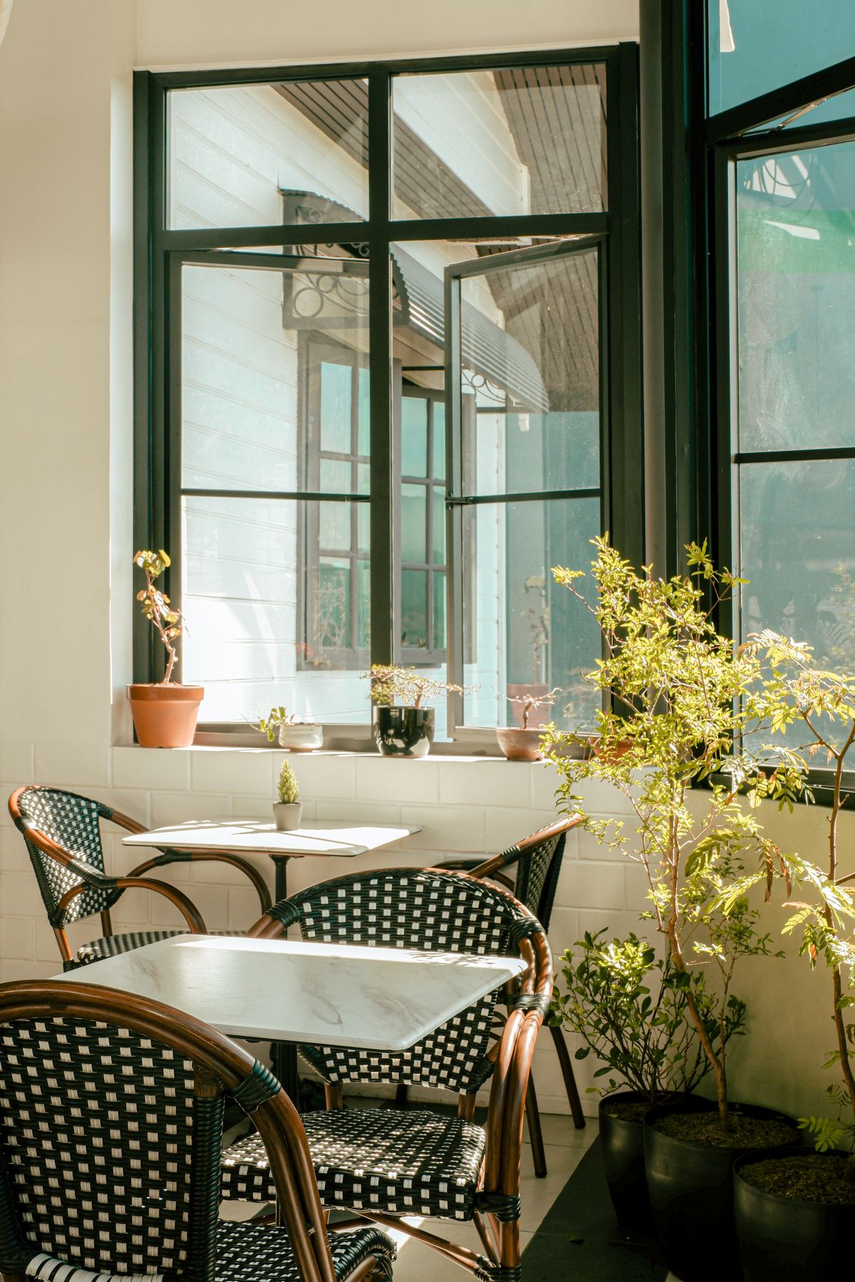 A bright, welcoming hospitality setting